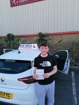 Many congratulations to a very happy Noah Reid of Clevedon on an excellent drive and well deserved 1st time pass at Weston Super Mare on 27th March